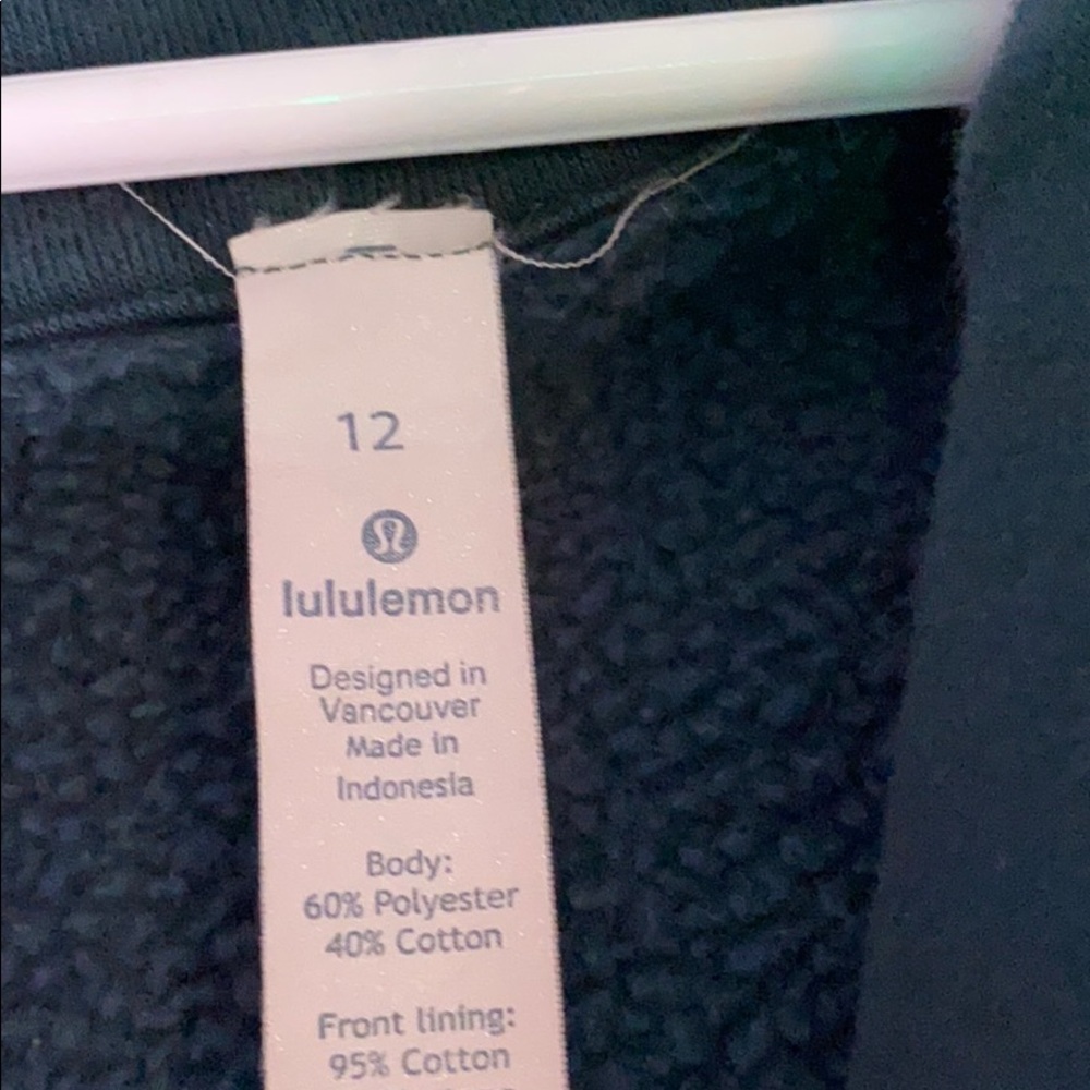 Light Lululemon Jacket - Picture 4 of 5